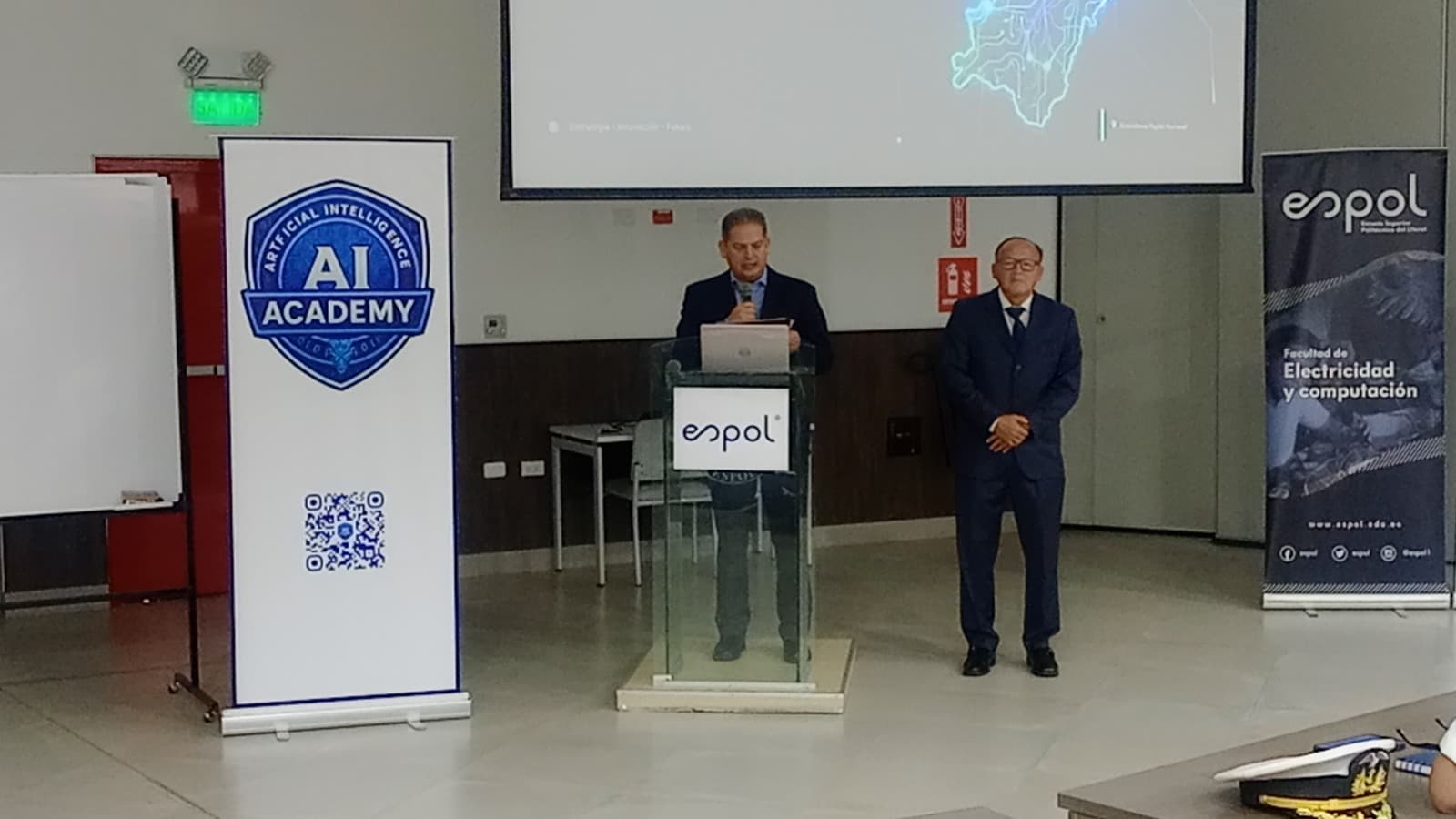 Charlas y conferencias — Ponencias sobre Inteligencia Artificial aplicada